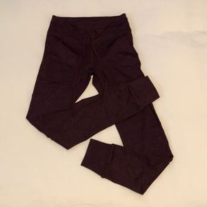 Maroon pocket jogger leggings